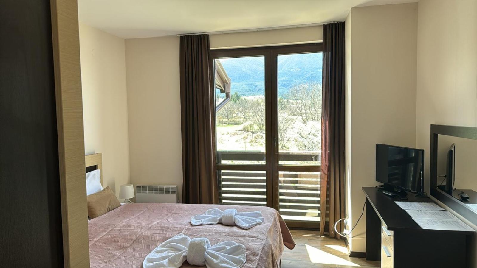 Alpine Lodge Bansko Apartments Exterior photo